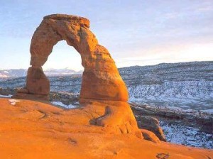 utah_arches_national_park_delicate_layered_rock